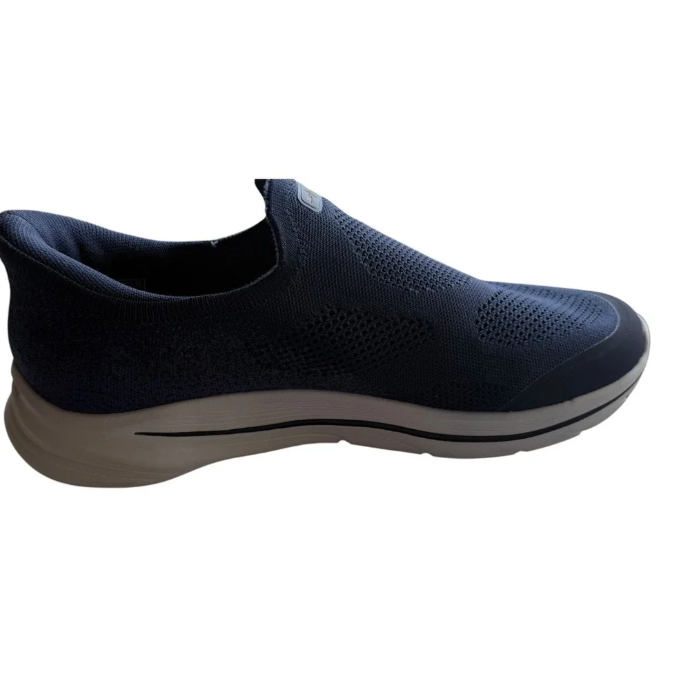 Skechers these men